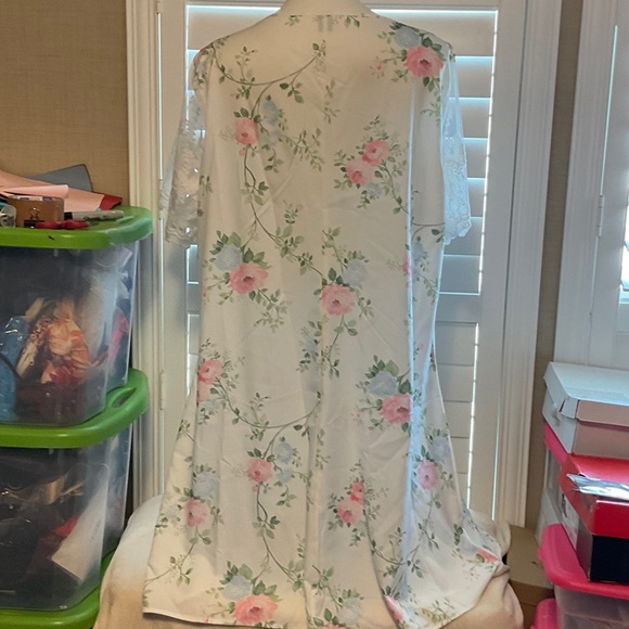 SHEIN White and Pink Floral Midi Dress - Picture 5 of 9